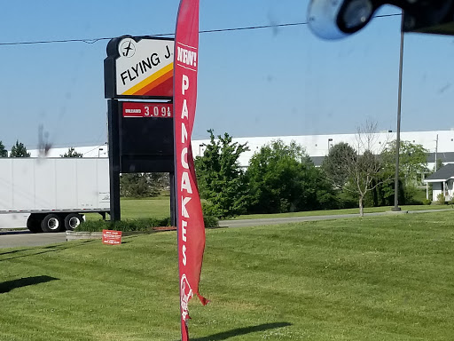 Gas Station «Flying J», reviews and photos, 520 S State Rd 39, Lebanon, IN 46052, USA