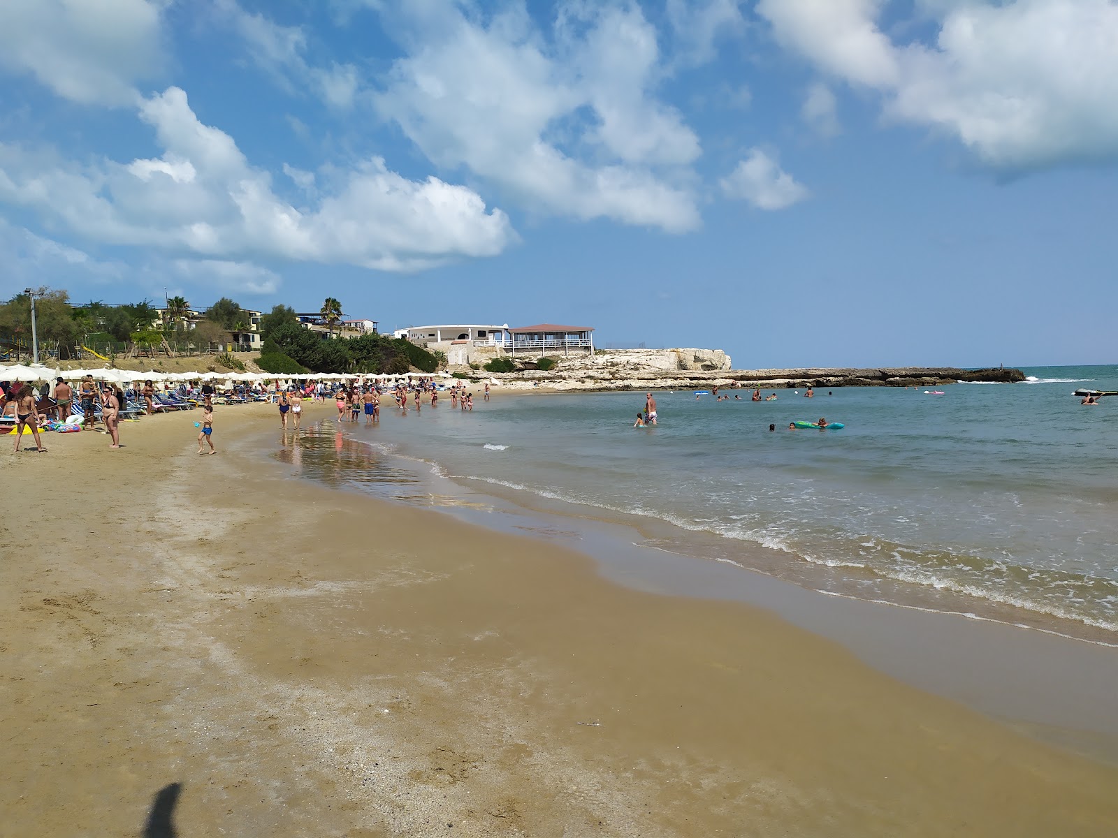 Photo de La Chianca Beach - recommandé pour les voyageurs en famille avec des enfants