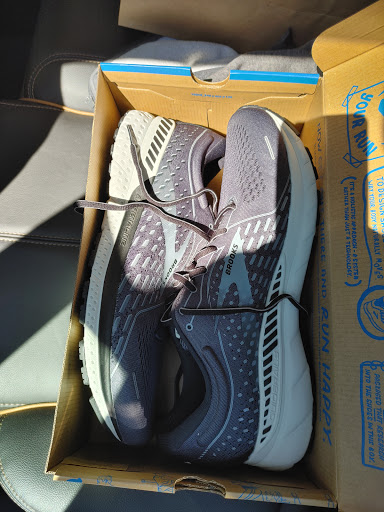 Running Store «Philadelphia Runner», reviews and photos, 3621 Walnut St, Philadelphia, PA 19104, USA