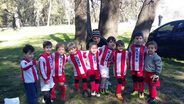 Opiniones de Cancha Mirador Baby Fútbol en Montevideo - Campo de fútbol