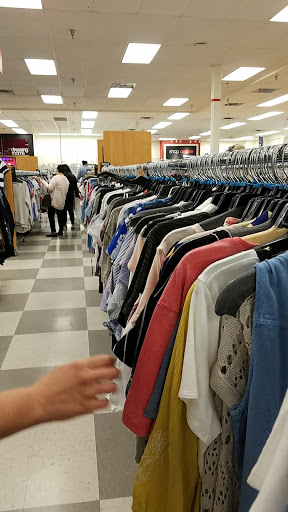 Department Store «T.J. Maxx», reviews and photos, 21 E Marketview Dr, Champaign, IL 61820, USA