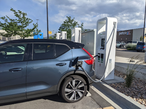 Electric vehicle charging station contractor Provo