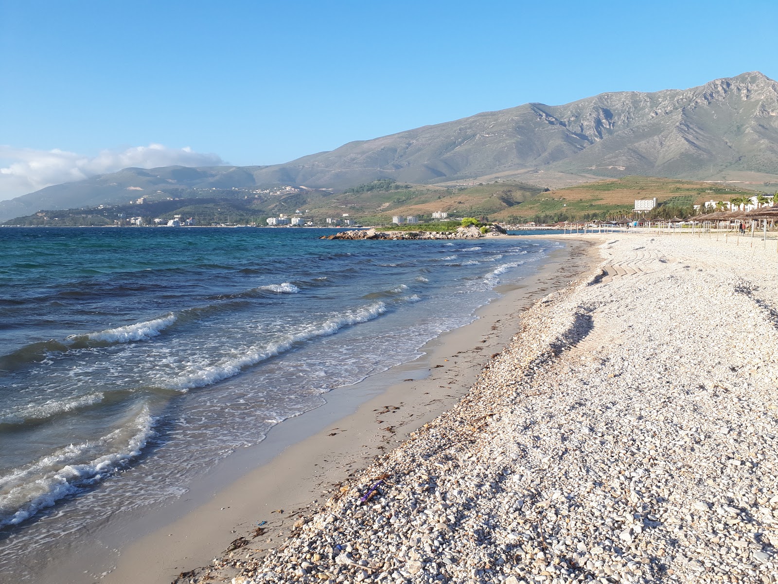 Foto di Baro beach con più baie lunghe