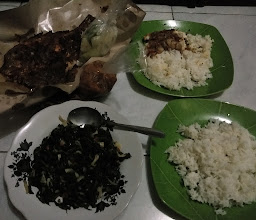 Tito Ikan Bakar Yahu....d photo