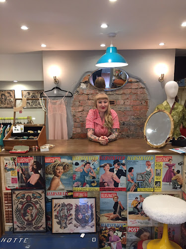 Reviews of Lolly Bird Vintage in Swansea - Furniture store