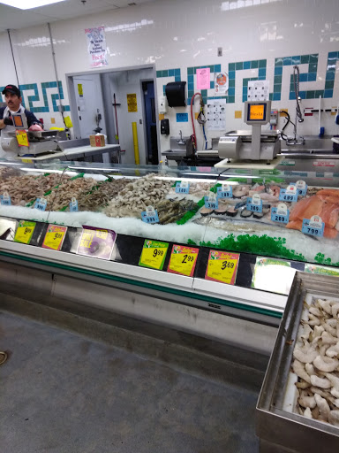 Grocery Store «Fiesta Mart, L.L.C.», reviews and photos, 975 E Irving Blvd, Irving, TX 75060, USA