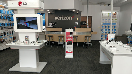 Cell Phone Store «GoWireless Verizon Authorized Retailer», reviews and photos, 4004 University Pkwy, San Bernardino, CA 92407, USA