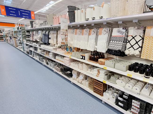 Reviews of B&M Home Store with Garden Centre in Colchester - Shop