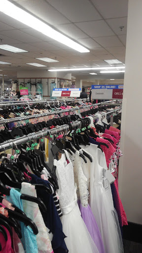 Clothing Store «Burlington Coat Factory», reviews and photos, 365 Rockaway Turnpike #290, Lawrence, NY 11559, USA