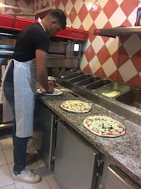 Atmosphère du Pizzeria Pizza 4 à Pantin - n°2