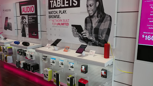 Cell Phone Store «T-Mobile», reviews and photos, 5722 Eldorado Pkwy #120, Frisco, TX 75034, USA