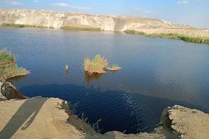 Arab Al Ulayqat Lakes image