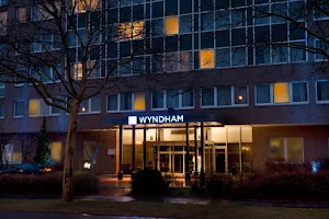 Wyndham Hannover Atrium image