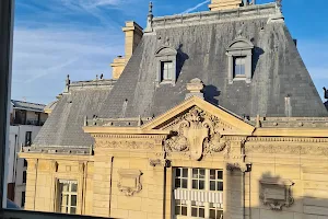 Hôtel Mercure Paris Suresnes Longchamp image