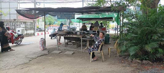 ไก่กอและ วงเวียนนก