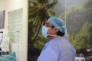 عيادة الدكتور جاد الصمادي استشاري جراحة الكلى و المسالك البولية Dr Jad AlSmadi Urology Clinic image