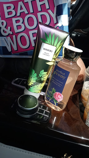 Beauty Supply Store «Bath & Body Works», reviews and photos, 8280 On the Mall, Buena Park, CA 90620, USA