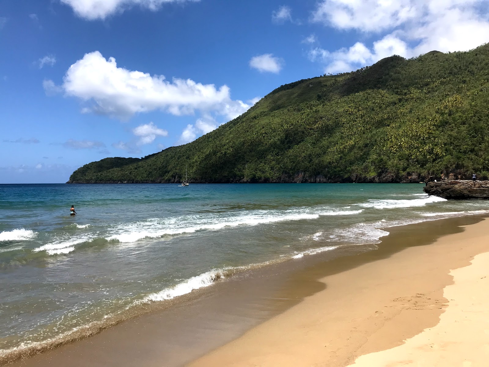 Foto di Spiaggia di El Valle con una superficie del sabbia luminosa