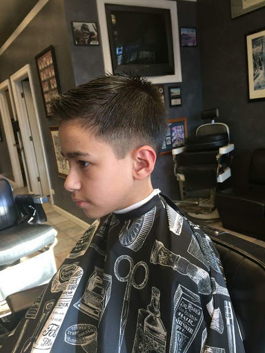 Barber Shop «Coreys North Arlington Hair & Barber Shop», reviews and photos, 130 E Rand Rd, Arlington Heights, IL 60004, USA