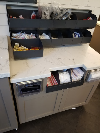 Fast Food Restaurant «Chick-fil-A», reviews and photos, 1185 Woodstock Rd, Roswell, GA 30075, USA