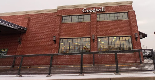 Thrift Store «Goodwill Store & Donation Center», reviews and photos, 1716 Miller Park Way, West Milwaukee, WI 53214, USA