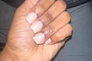 Honey - Nails & Beauty image