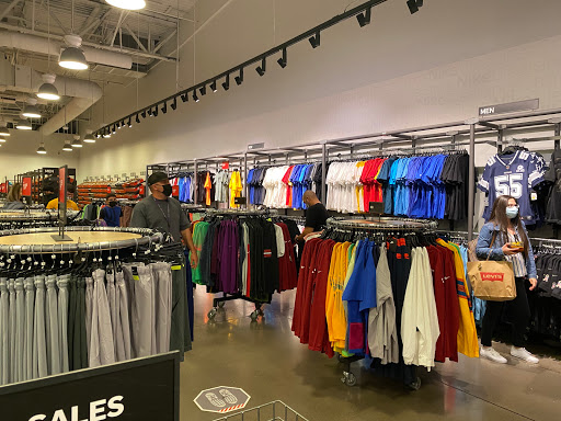 Sporting Goods Store «Nike Clearance Store», reviews and photos, 5000 S Arizona Mills Cir #240, Tempe, AZ 85282, USA