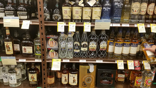 Shopping Mall «Main Avenue Shopping Plaza», reviews and photos, 380 Main Ave, Norwalk, CT 06851, USA