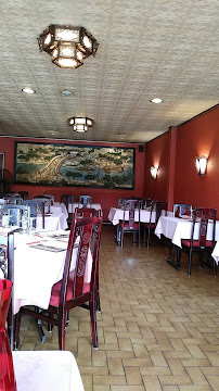 Atmosphère du Restaurant chinois Le Dragon d'Or à Audincourt - n°2