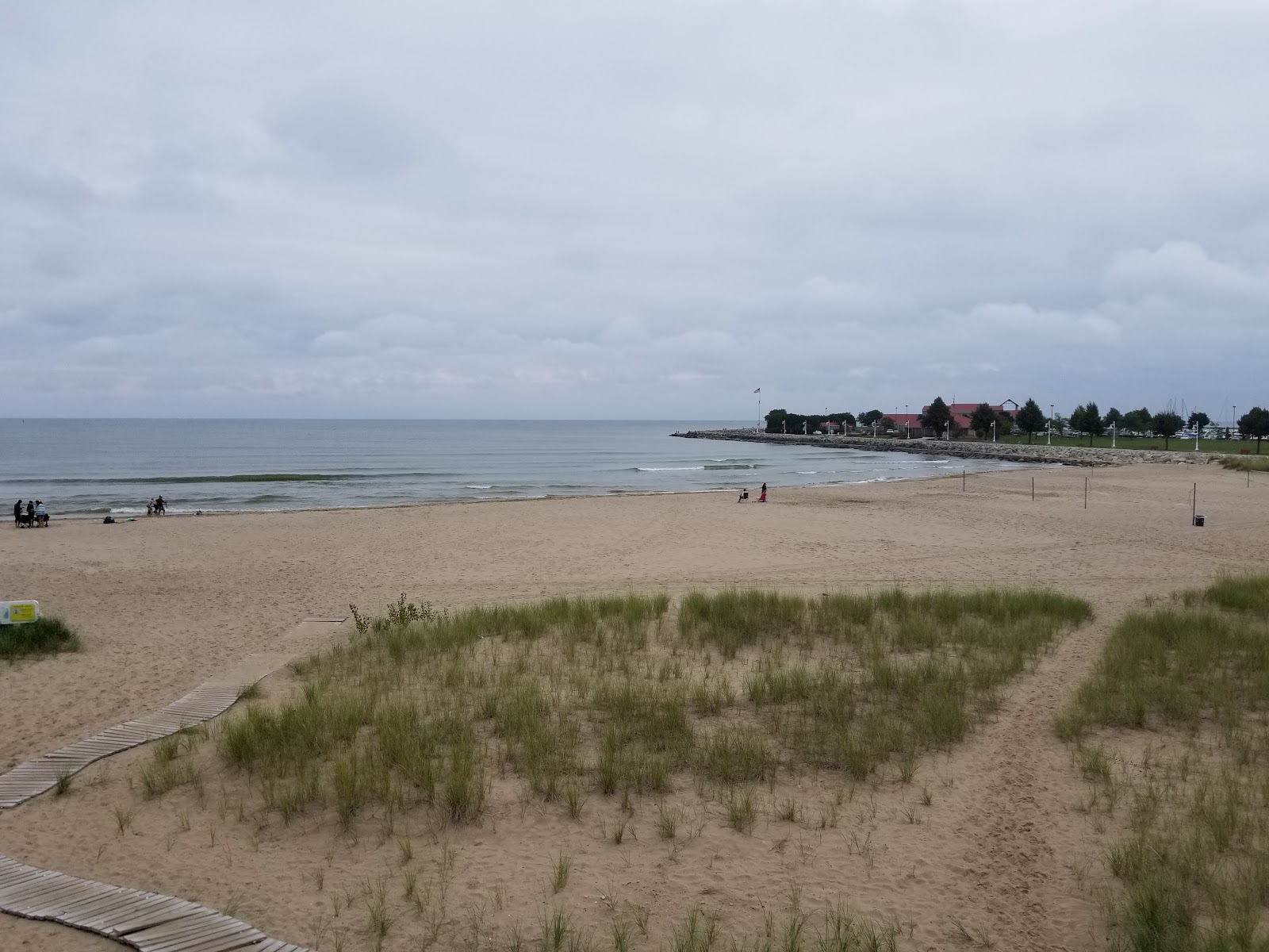 Foto von North Side Municipal Beach mit beiger sand Oberfläche