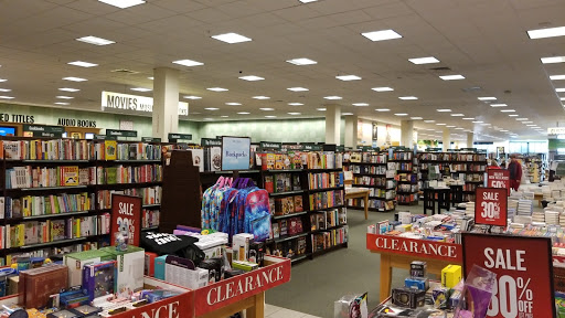 Book Store «Barnes & Noble», reviews and photos, 3701 McKinley Pkwy, Buffalo, NY 14219, USA