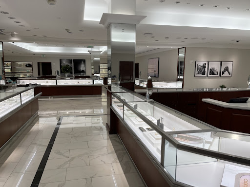 Jewelry Store «Tiffany & Co.», reviews and photos, 6000 Glades Rd, Boca Raton, FL 33431, USA