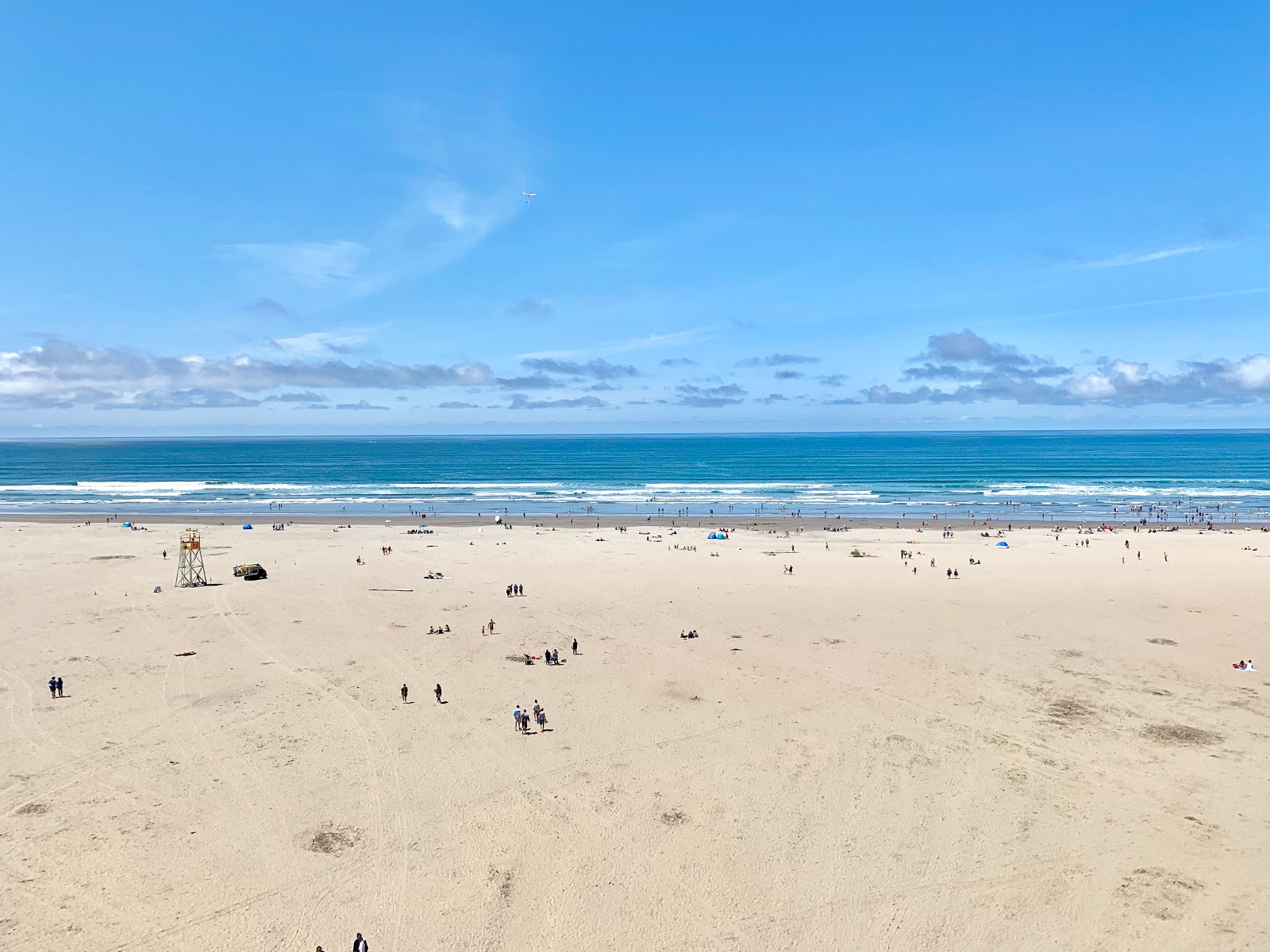 Foto de Seaside Beach Oregon com areia fina e brilhante superfície