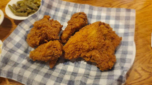 American Restaurant «Cracker Barrel Old Country Store», reviews and photos, 145 Prospect Hill Rd, East Windsor, CT 06088, USA