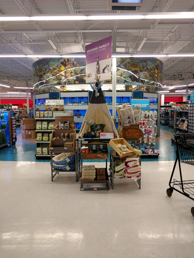 Pet Supply Store «Petco Animal Supplies», reviews and photos, 2520 E 3rd St, Bloomington, IN 47401, USA