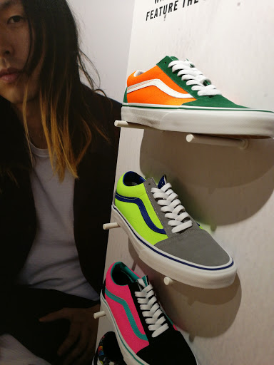 VANS Store Roma - Roma Est