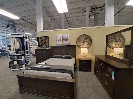 Furniture Store «Raymour & Flanigan Furniture and Mattress Store», reviews and photos, 2795 Richmond Ave, Staten Island, NY 10314, USA