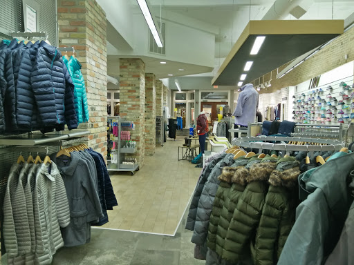 Sporting Goods Store «Gazelle Sports Holland», reviews and photos, 24 W 8th St, Holland, MI 49423, USA