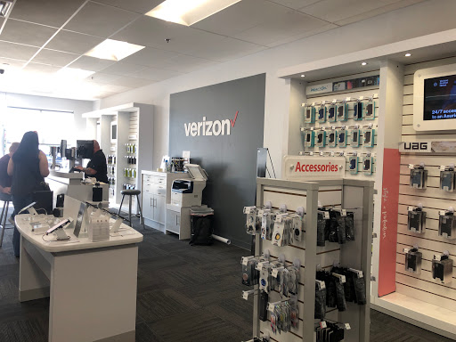 Cell Phone Store «GoWireless Verizon Authorized Retailer», reviews and photos, 13166 US-301, Riverview, FL 33578, USA