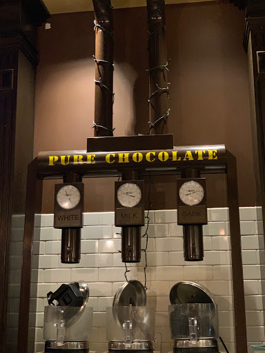 Restaurant «Max Brenner», reviews and photos, 745 Boylston St, Boston, MA 02116, USA