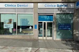 Clínica Dental Milenium Cuatro Caminos - Sanitas image
