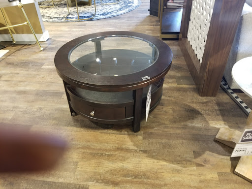 Furniture Store «Art Van Furniture - Orland Park», reviews and photos, 15080 South La Grange Road, Orland Park, IL 60462, USA