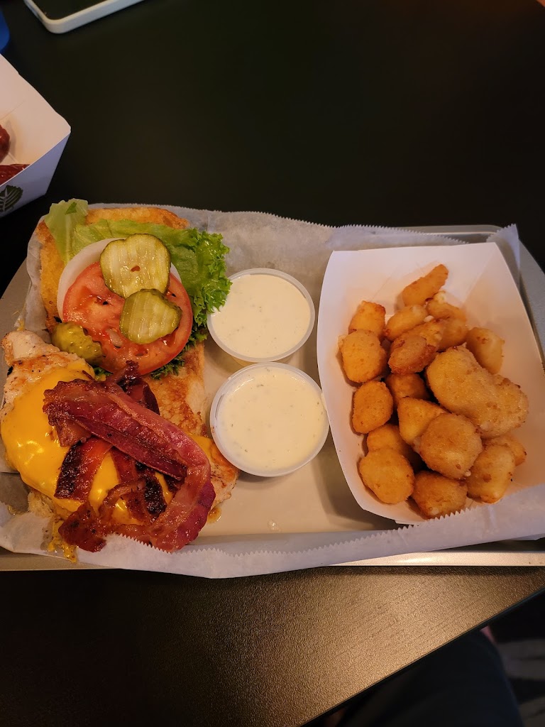 Lisa's Brick House Bar & Grill 61081