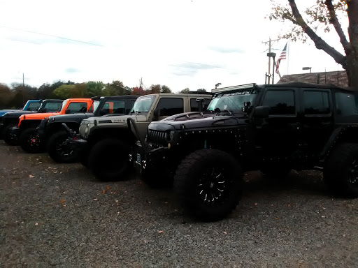 Car Dealer «Dealers Trade Outlet», reviews and photos, 16327 Lee Hwy, Gainesville, VA 20155, USA