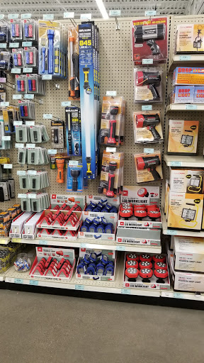 Hardware Store «Harbor Freight Tools», reviews and photos, 45150 Utica Park Blvd, Utica, MI 48315, USA