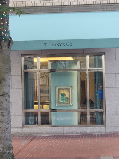 Jewelry Store «Tiffany & Co.», reviews and photos, 330 Southwest Yamhill, Portland, OR 97204, USA