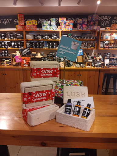 Cosmetics Store «Lush», reviews and photos, 1001 Aliceanna St, Baltimore, MD 21202, USA