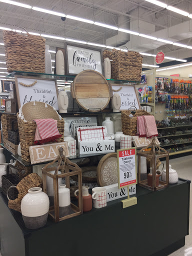 Craft Store «Hobby Lobby», reviews and photos, 255 Lakeshore Pkwy, Homewood, AL 35209, USA