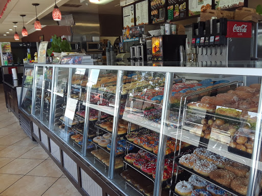 Donut Shop «Yum Yum Donuts», reviews and photos, 12821 Valley View Ave, La Mirada, CA 90638, USA