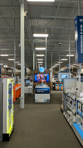 Electronics Store «Best Buy», reviews and photos, 19555 W Bluemound Rd, Brookfield, WI 53045, USA